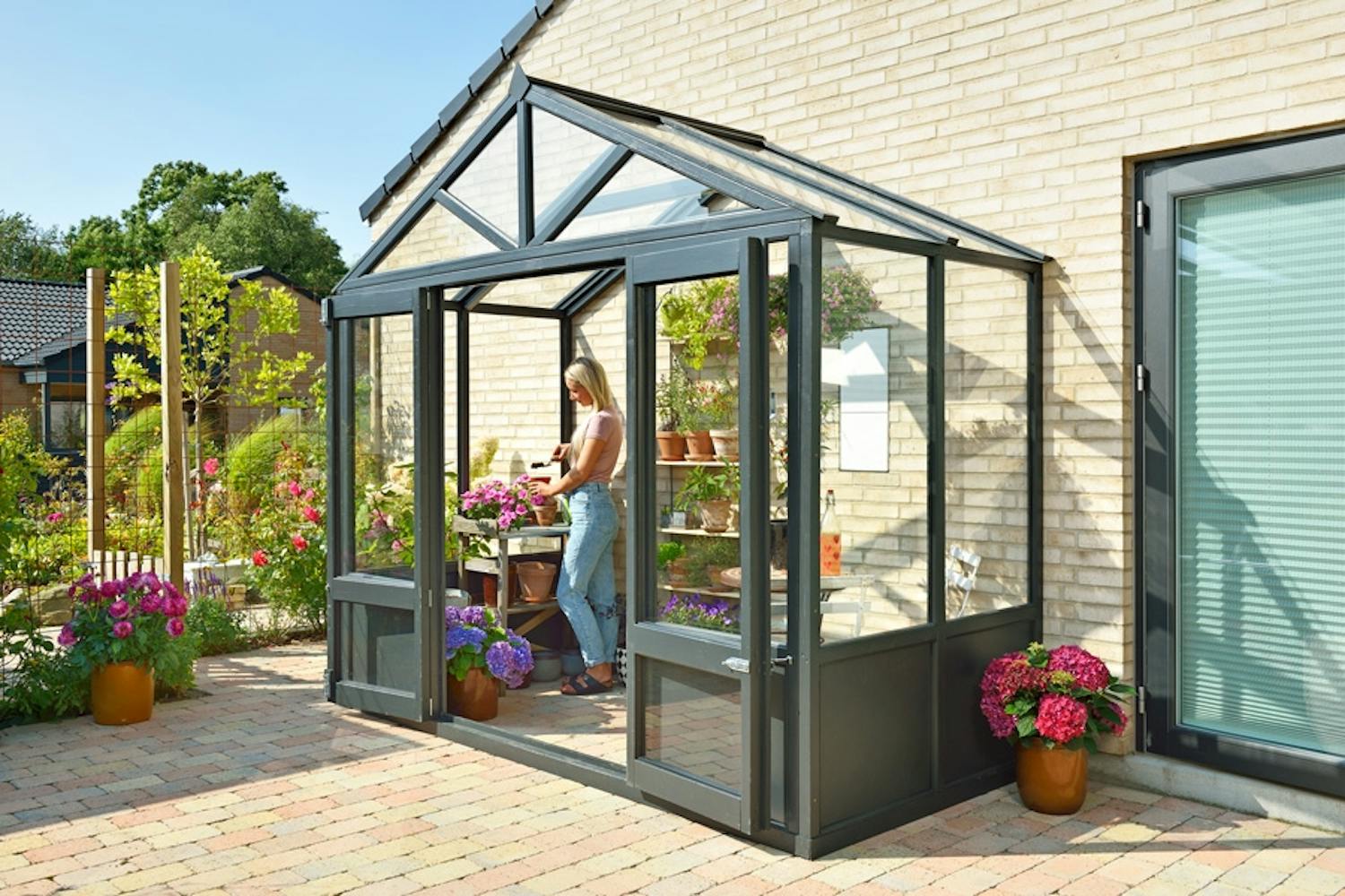 Päätykasvihuone: Näin rakennat päätykasvihuoneen Kasvihuone seinämalli